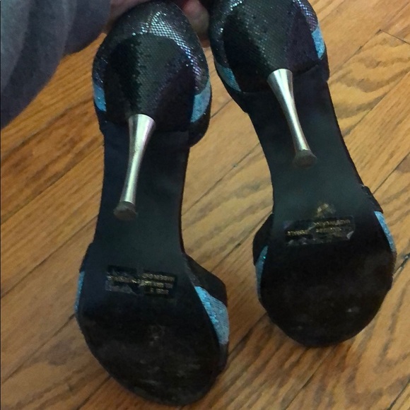 Heals - Picture 2 of 4